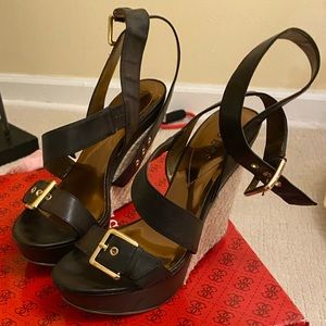 Guess sandals